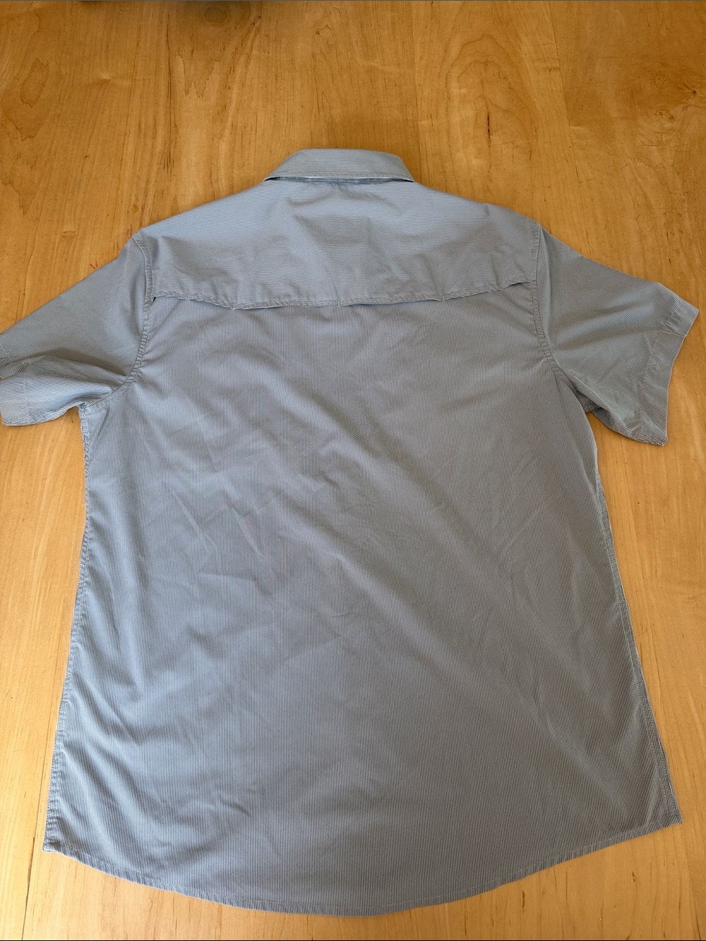 Poncho Men’s Short Sleeve Button-Up Shirt - Picture 8 of 8